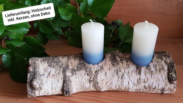 Gesteck 2 Kerzen (eisblau/weiß) auf Birkenholzscheit